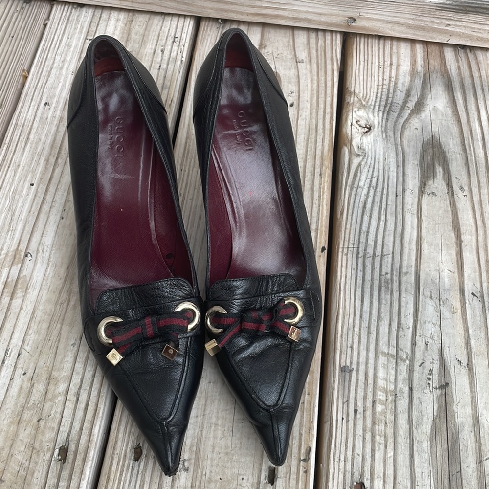 Gucci Black Leather Pointed Toe Bow Pumps Size 9.5